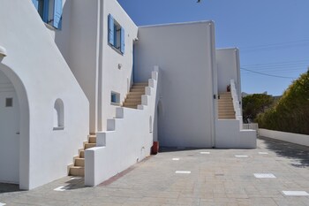 paros