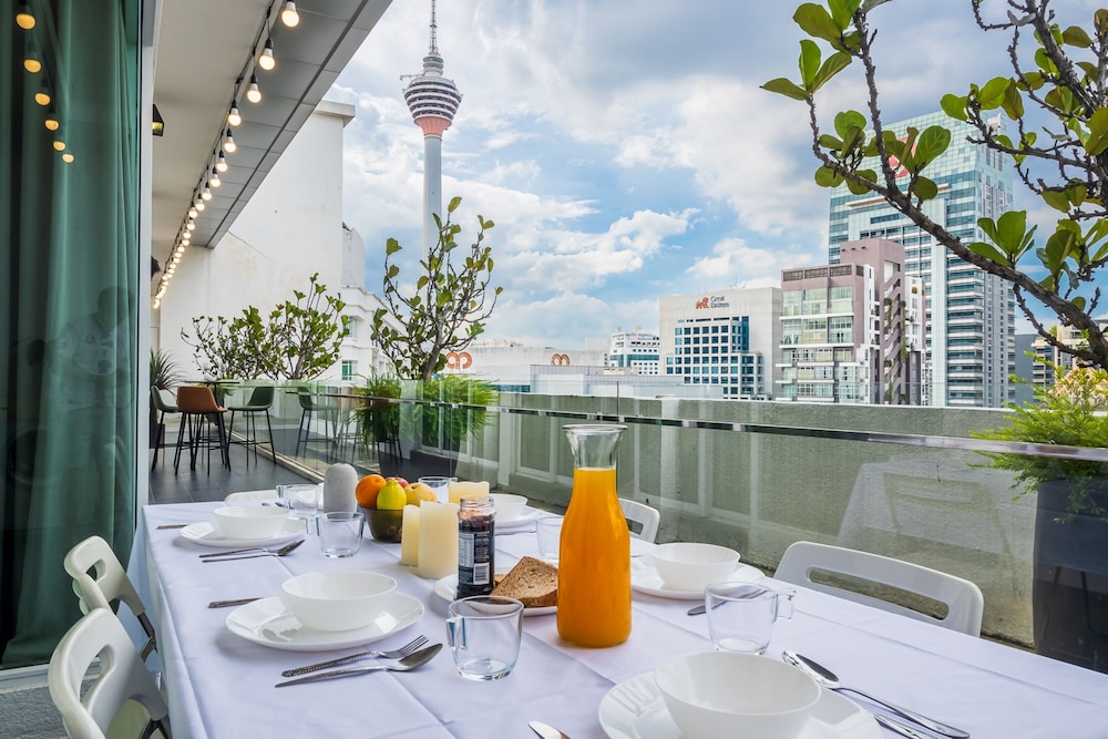 ramada suite penthouse bukit bintang kl