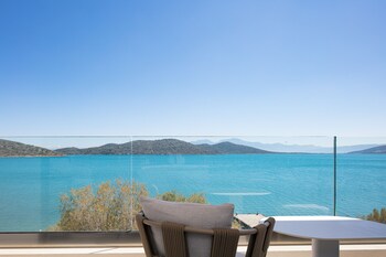 naiades boutique hotel adults only