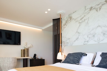 naiades boutique hotel adults only