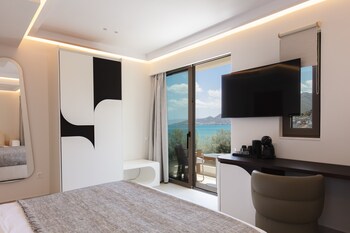 naiades boutique hotel adults only