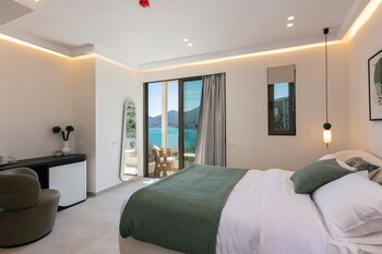 naiades boutique hotel adults only