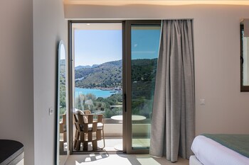 naiades boutique hotel adults only