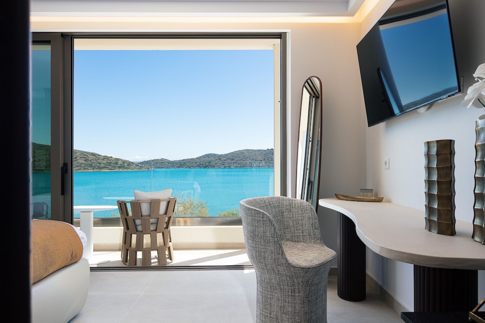 naiades boutique hotel adults only