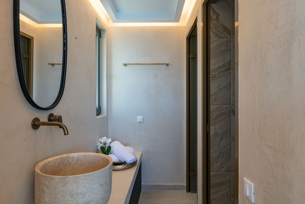 naiades boutique hotel adults only