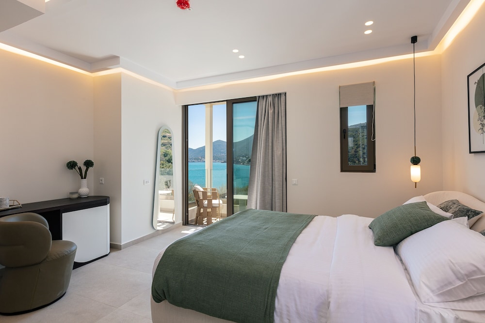 naiades boutique hotel adults only