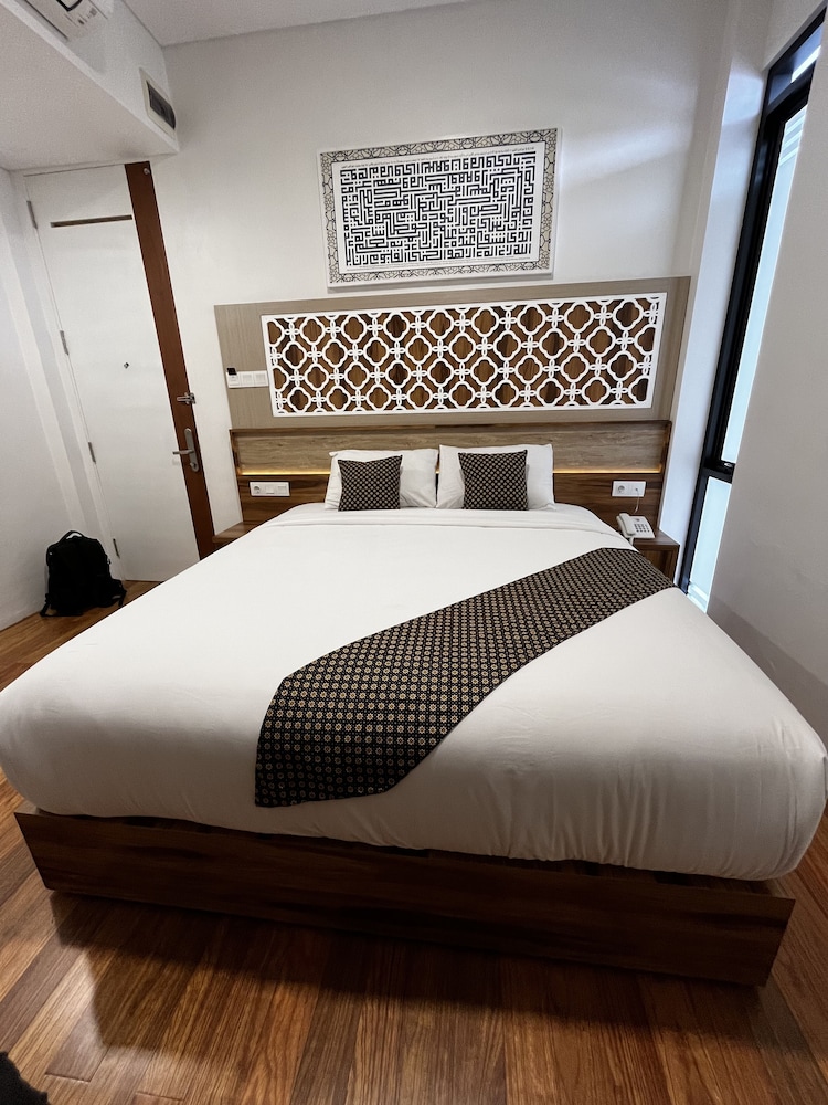 mulia hotel syariah