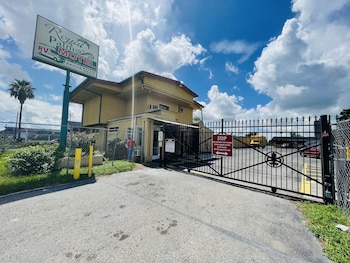 royal palms motel