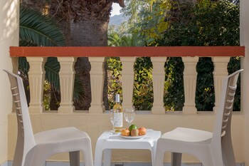 palm bay by estia