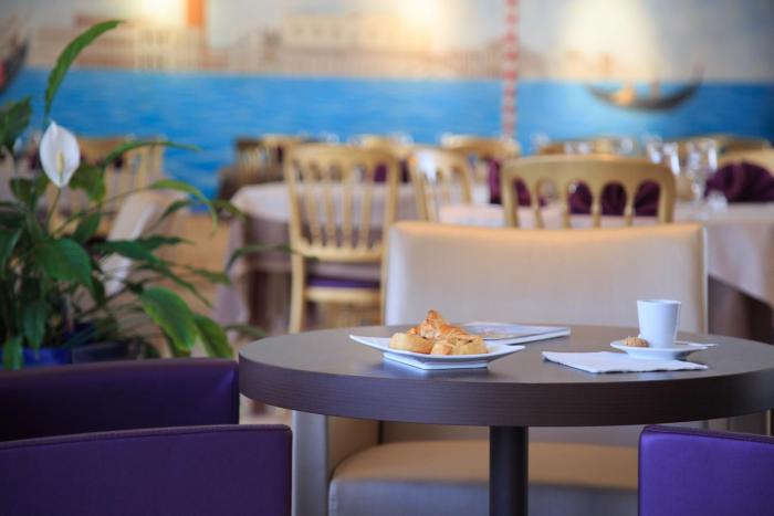 hotel novel restaurant la mamma