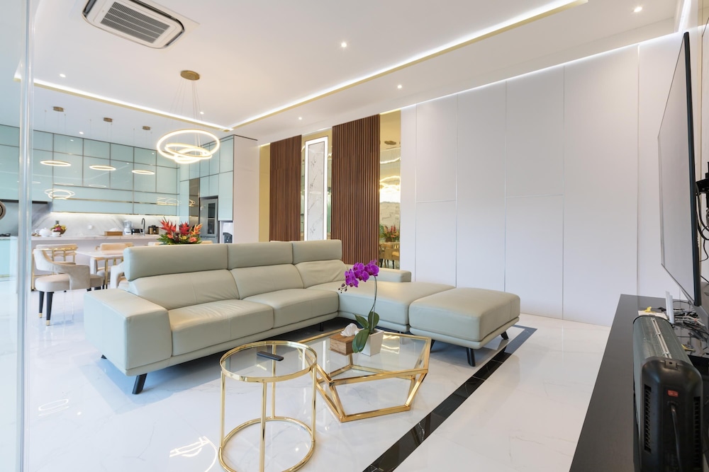 villa louis legian by nagisa bali