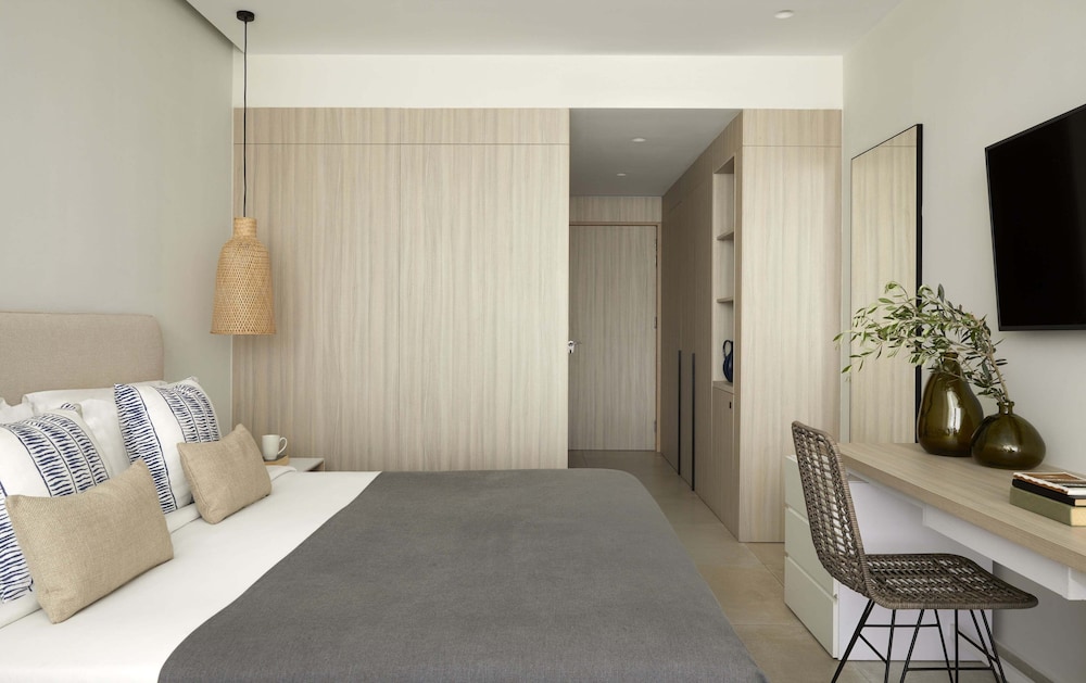 Mare Paphos,Coral Bay>>Chlorakas,5 star
