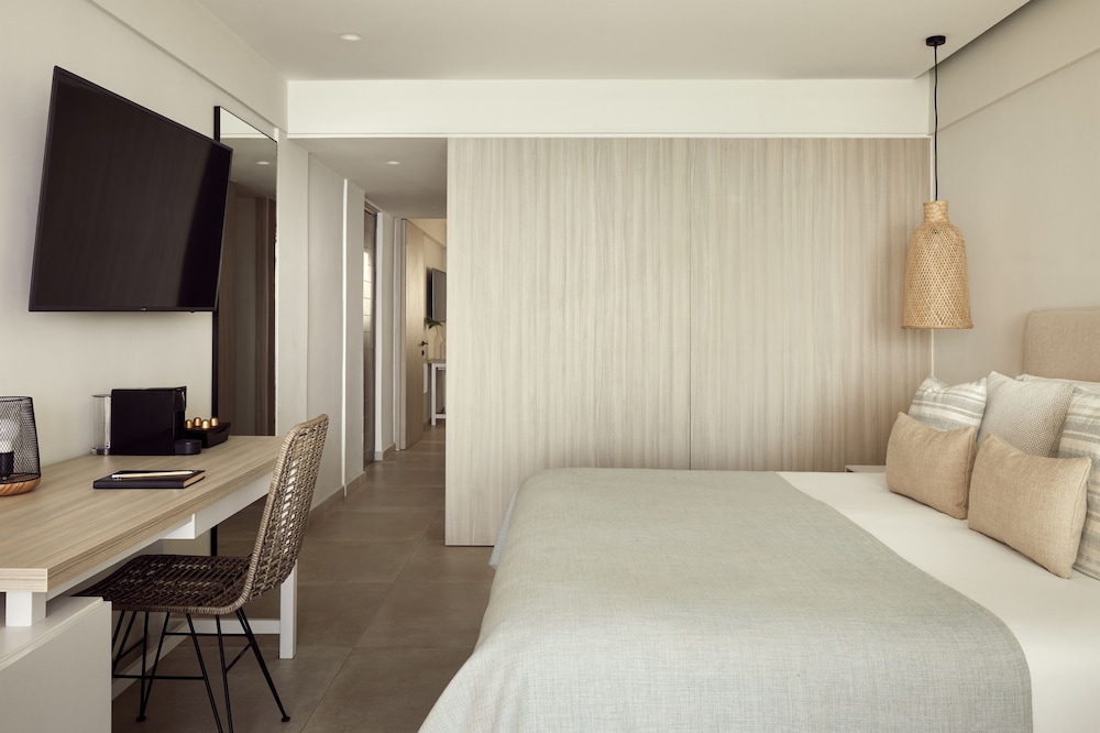 Mare Paphos,Coral Bay>>Chlorakas,5 star