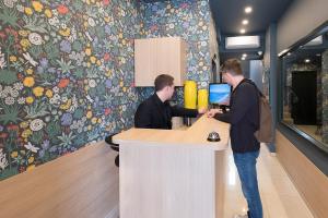 hotel du centre un hotel ammi