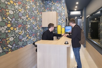 hotel du centre un hotel ammi