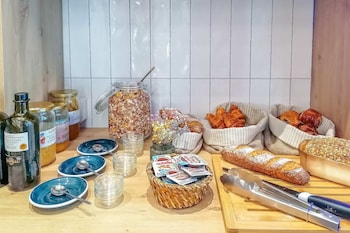 hotel du centre un hotel ammi