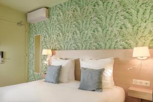 hotel du centre un hotel ammi