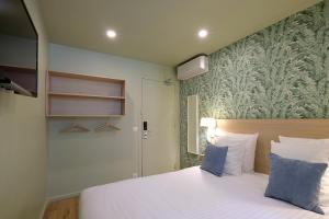 hotel du centre un hotel ammi