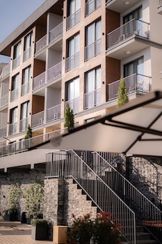 bayview hills luxury residences
