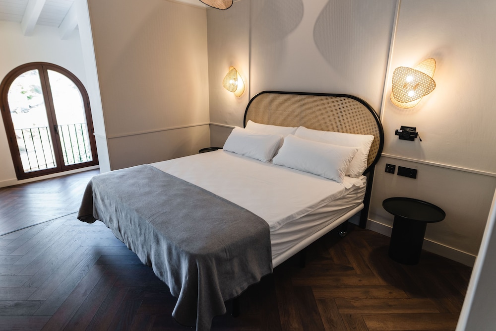 ora hotel priorat a member of design hotels