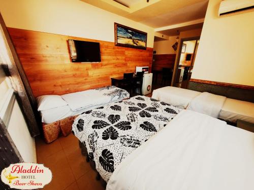 aladdin hotel
