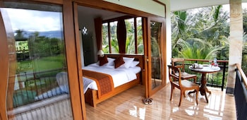 the champuhan villa honeymoon villa with rice field view