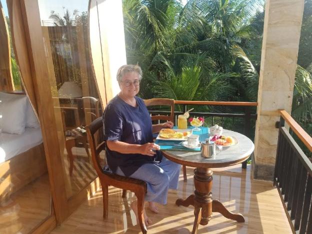 the champuhan villa honeymoon villa with rice field view