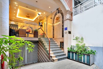 hanz acorn hotel and cafe