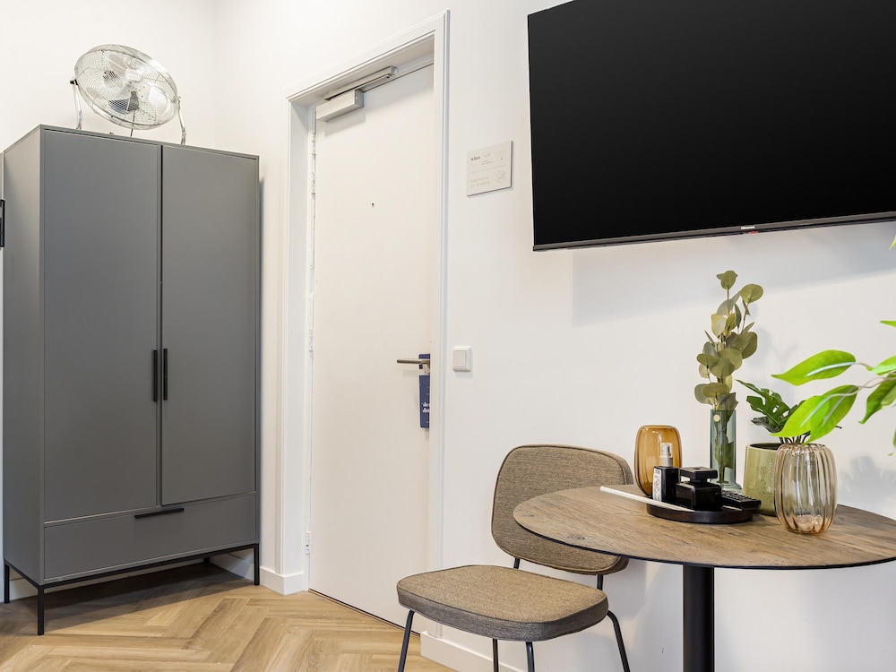 limehome amsterdam hemonystraat