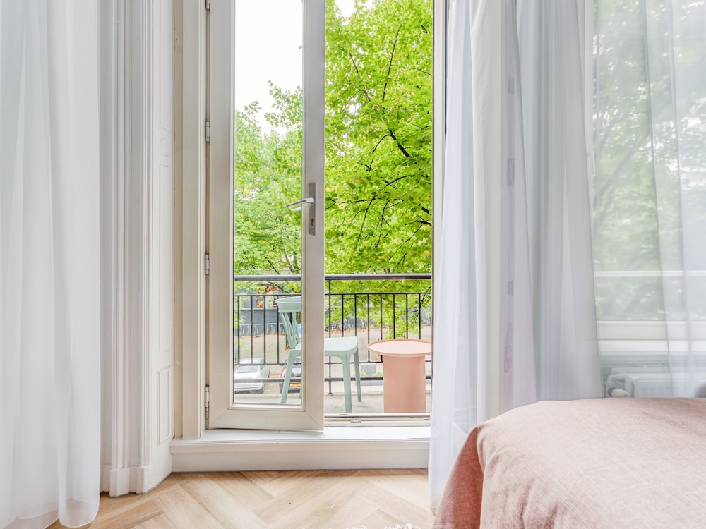 limehome amsterdam hemonystraat