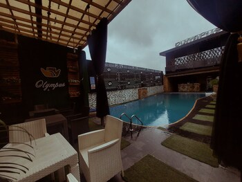 olympus hotel and suites