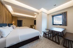 hound hotel