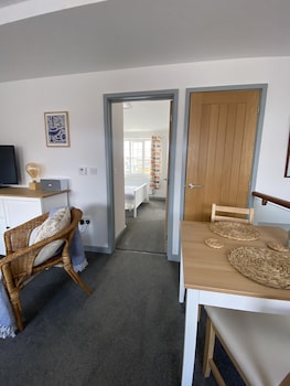 the crows nest sheringham