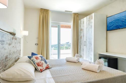 mercury beach hotel
