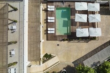 mercury beach hotel