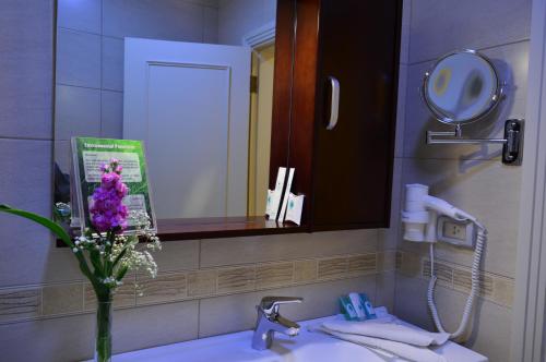 comfort hotel suites