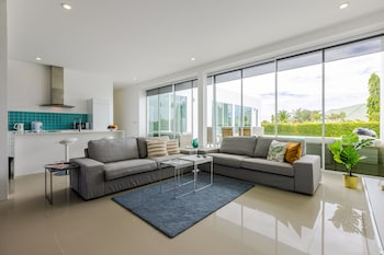 modern 4 bedroom pool villa pmk a6