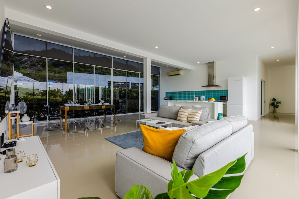 modern 4 bedroom pool villa pmk a6