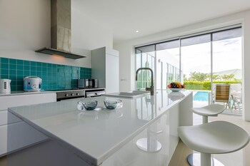 modern 4 bedroom pool villa pmk a6