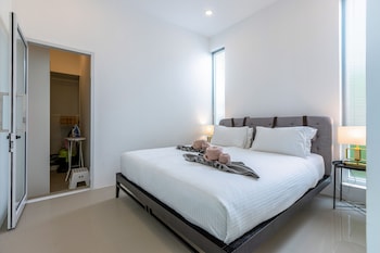 modern 4 bedroom pool villa pmk a6