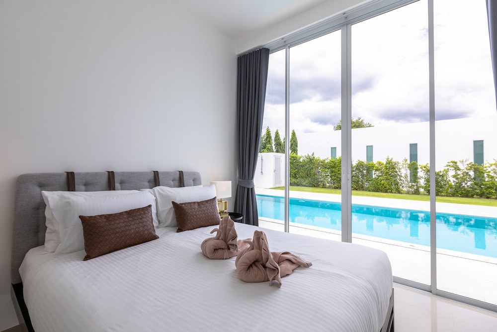 modern 4 bedroom pool villa pmk a6