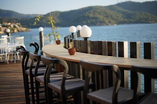 icon beach suites hotel