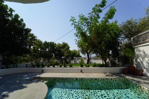 icon beach suites hotel