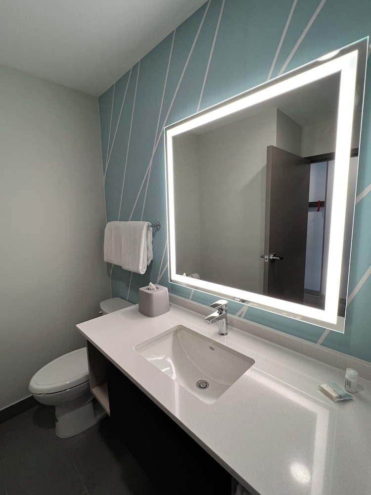 avid hotels guadalajara av vallarta pte an ihg hotel