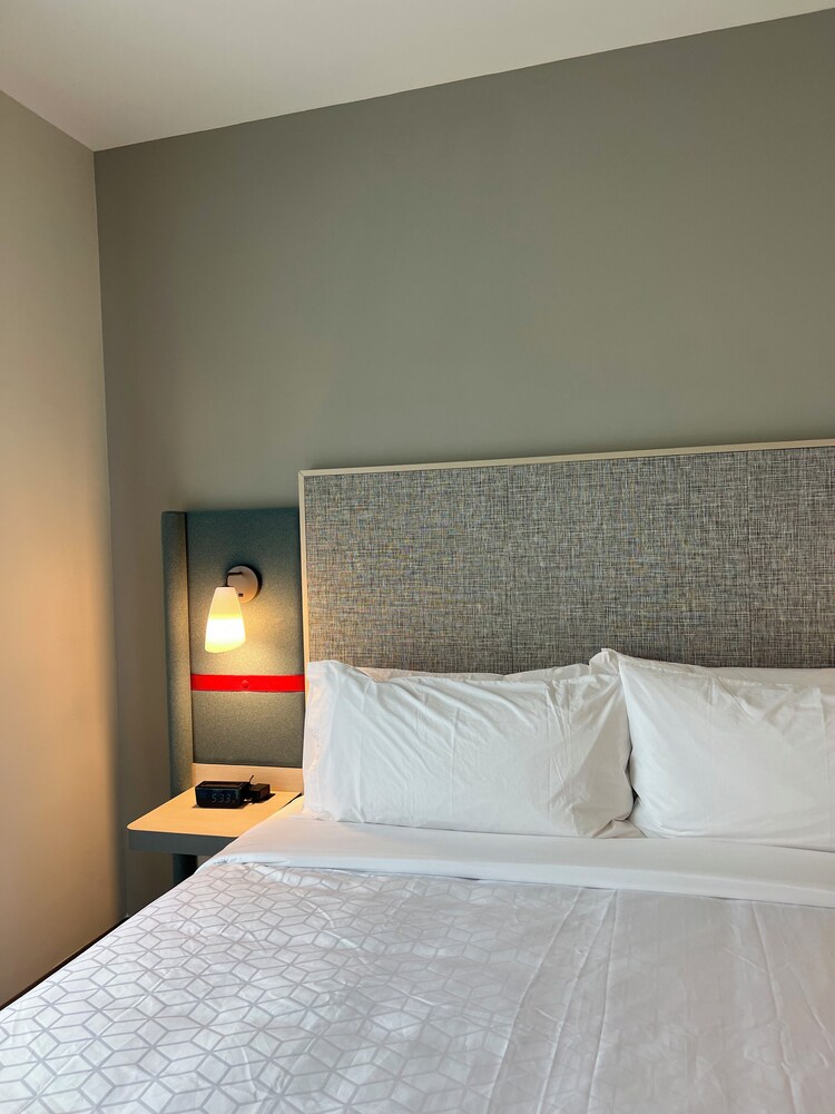 avid hotels guadalajara av vallarta pte an ihg hotel