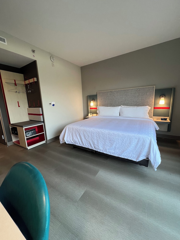 avid hotels guadalajara av vallarta pte an ihg hotel
