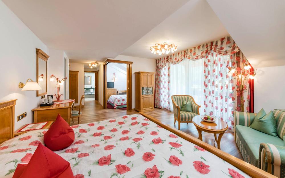 romantik hotel and restaurant stafler