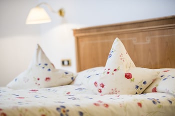 romantik hotel and restaurant stafler