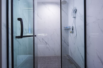 kunyixingguangjiudian