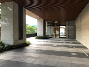 check inn select new taipei sanchong